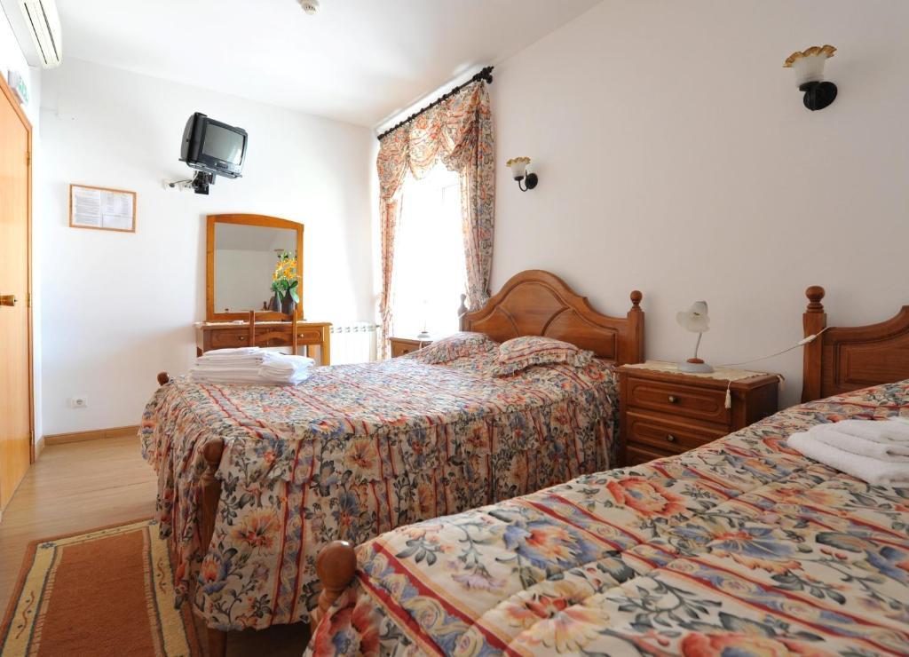 Hotel Aviz Figueira da Foz Pokoj fotografie